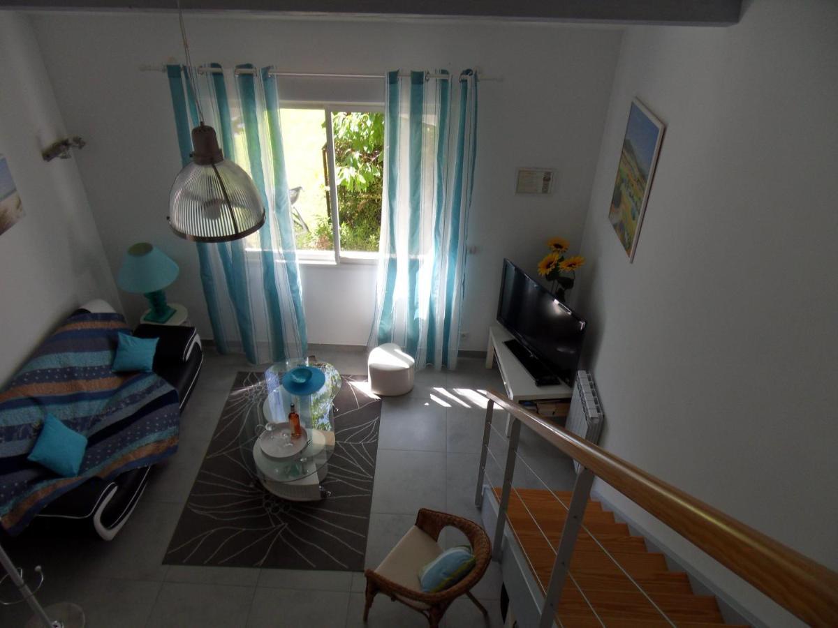 Les Hauts D'Eyragues Gite Aigue Marine Meuble Classe 4 Etoiles Exterior photo