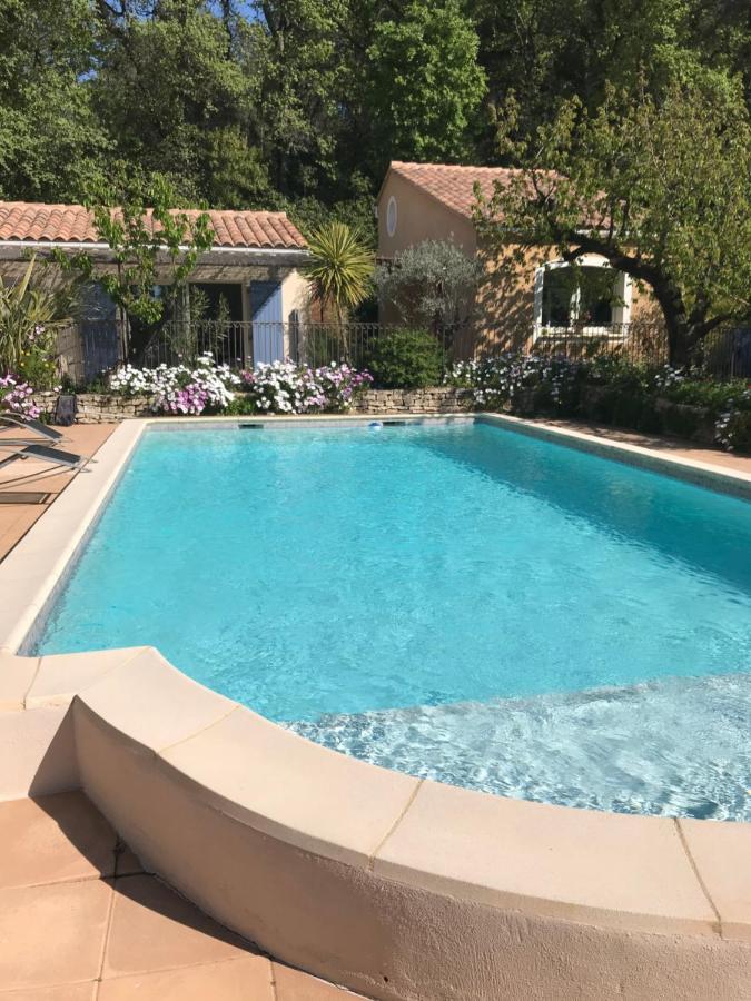 Les Hauts D'Eyragues Gite Aigue Marine Meuble Classe 4 Etoiles Exterior photo